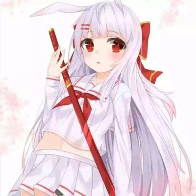 三人趁泼水节将闹市蓝莓摊洗劫一空